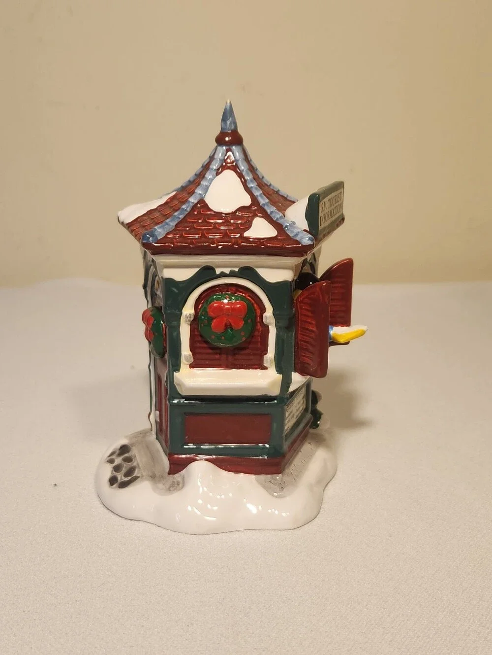Dept. 56 Snow Village Hand Painted Tour The Village Tourist Information Booth